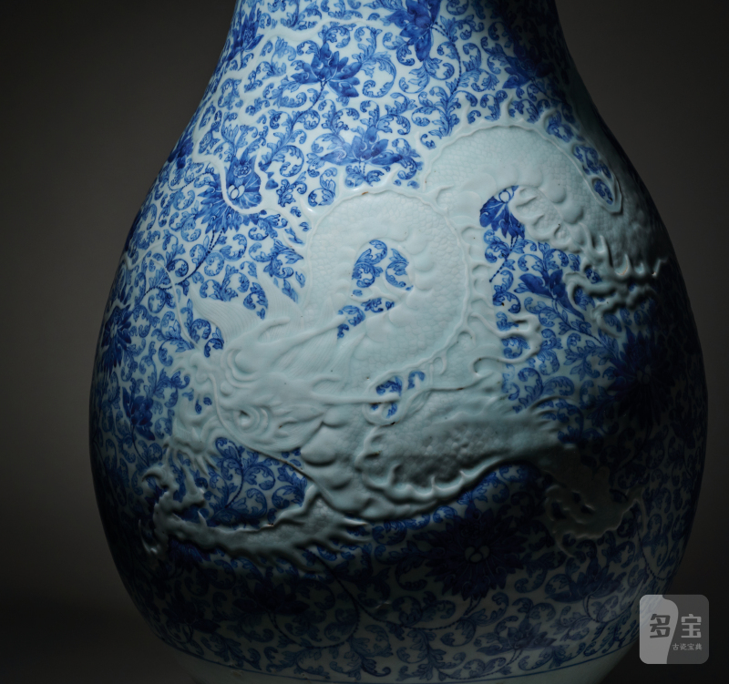 清雍正 青花锥拱穿花龙纹大尊 - 图5